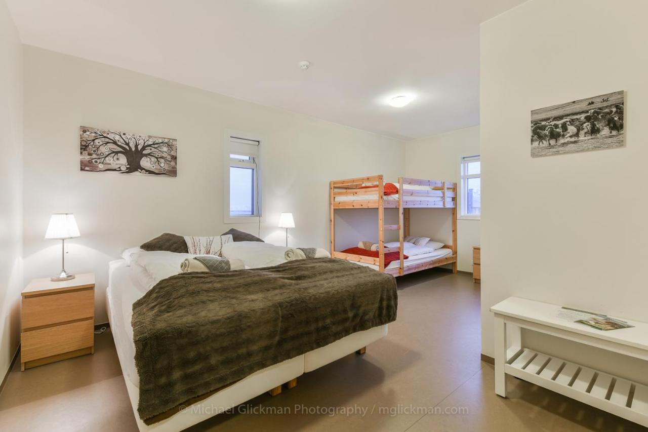 Sythra-Skoerthugil Guesthouse ヴァーマリッド エクステリア 写真