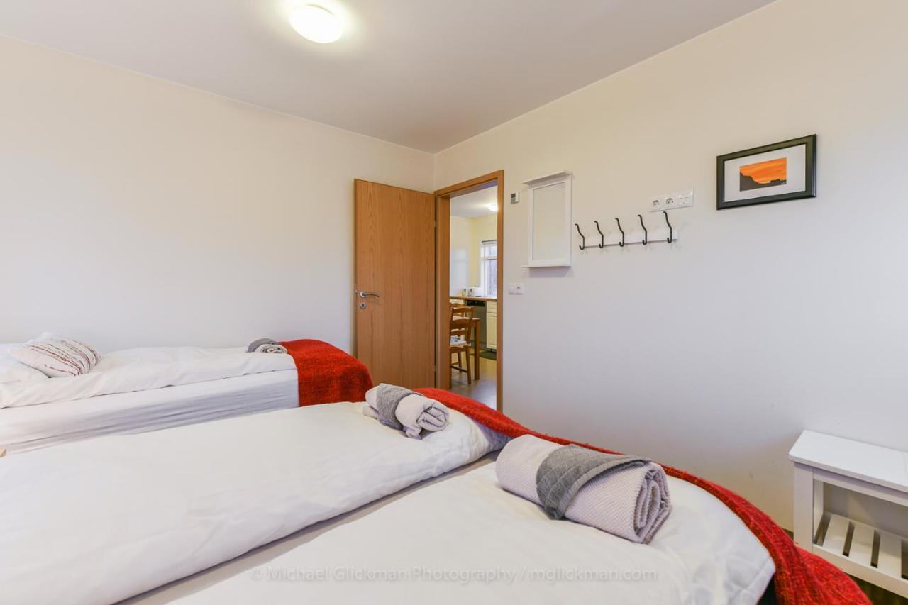 Sythra-Skoerthugil Guesthouse ヴァーマリッド エクステリア 写真