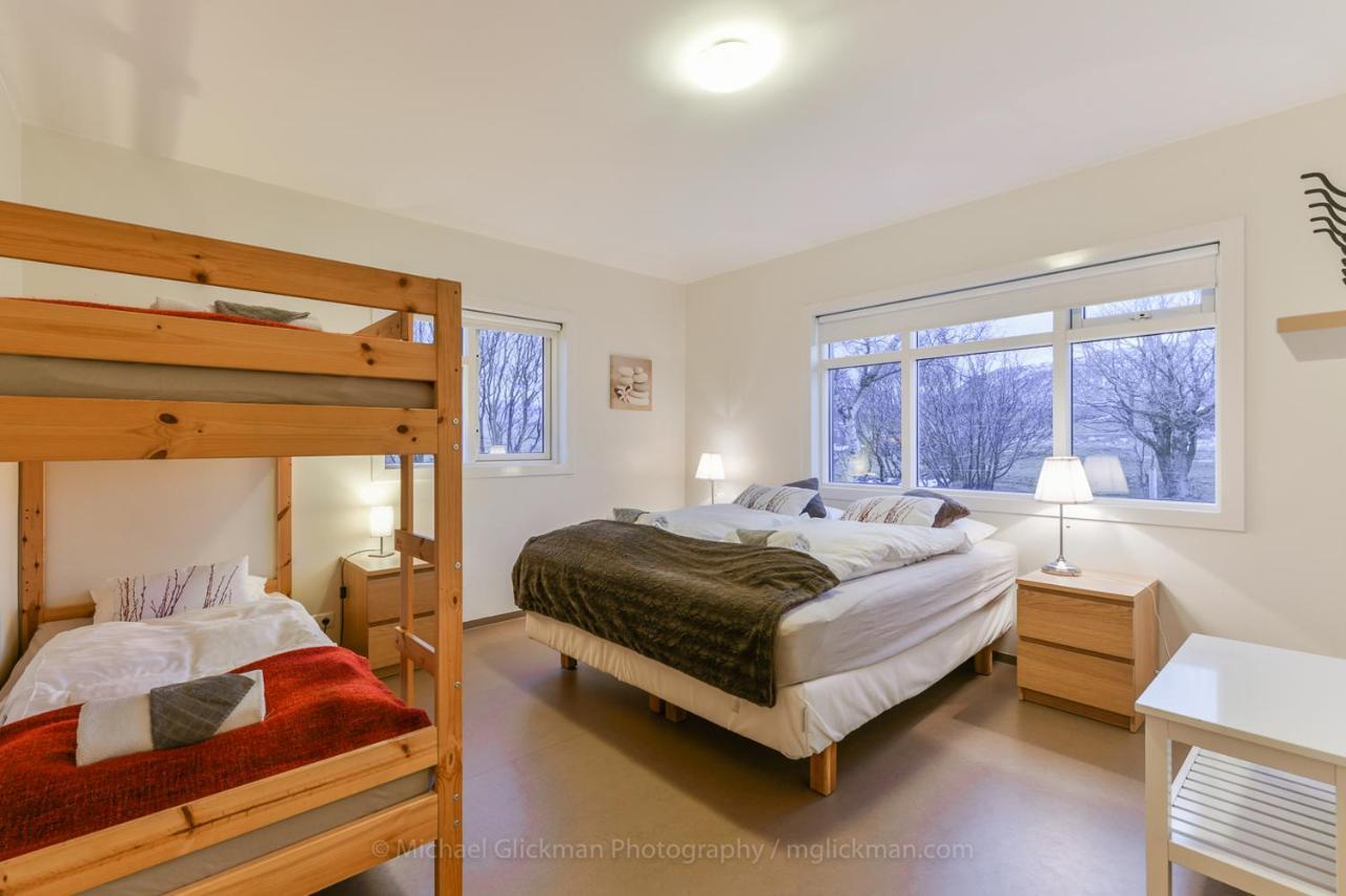 Sythra-Skoerthugil Guesthouse ヴァーマリッド エクステリア 写真